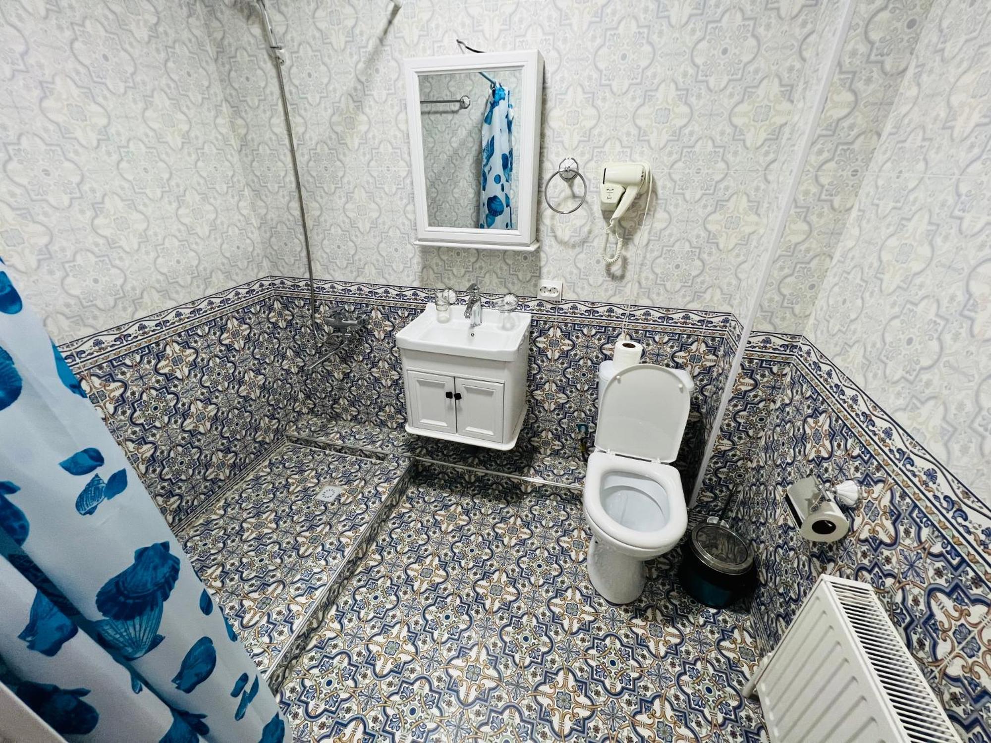 בוקורו Lola Boutique Hotel מראה חיצוני תמונה